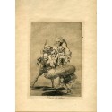 Aguafuerte de Goya. Lo que uno hace a otro (Unos a otros). Lámina 77 de la serie de grabados Los Caprichos, edición de 1937.