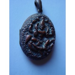 Oriental bronze locket or photo saver