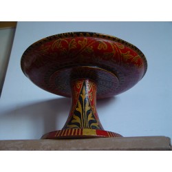 Fuente antigua de madera decorada a mano. Posiblemente  de Perú? o de algún pais sudamericano.