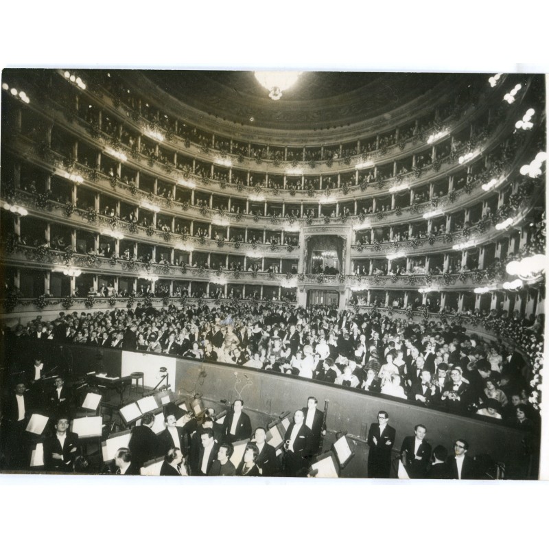 Vintage-Foto von der Wiedereröffnung der Mailänder Scala im Jahr 1955