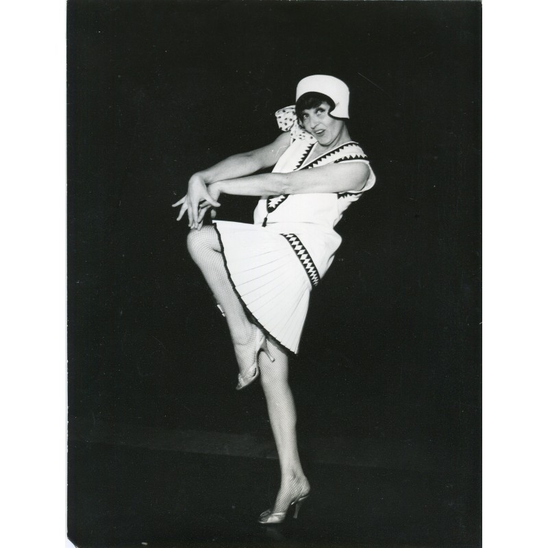 Original vintage photograph of Nita Raya by the Bernand press agency, 1962.