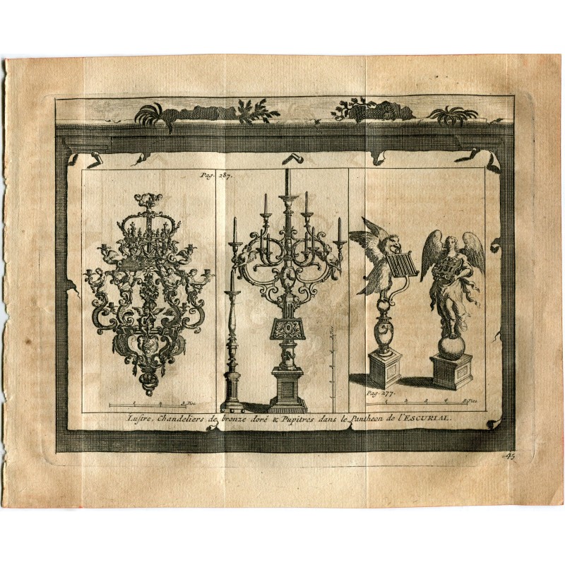 Kronleuchter und Schreibtische aus vergoldeter Bronze im Pantheon de l'Escurial, graviert von Vander Aa. Akvarez de Colmenar.